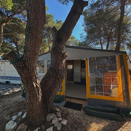 Caravan Near The Sea 2 Ugljan Exterior foto